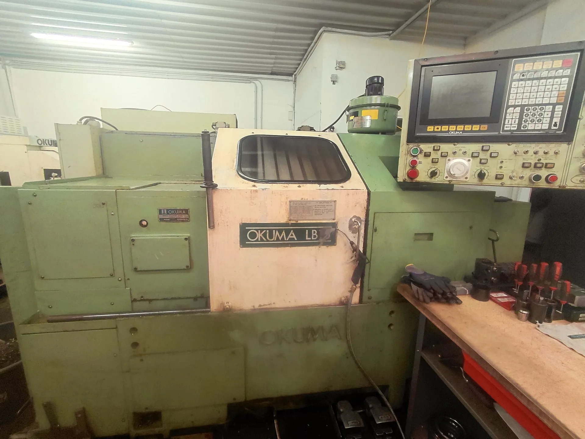 Okuma LB9